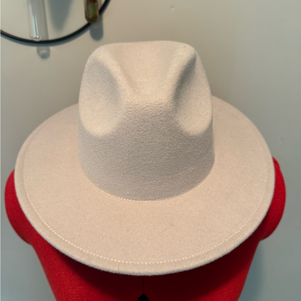 Elegant Light Grey Women's Fedora